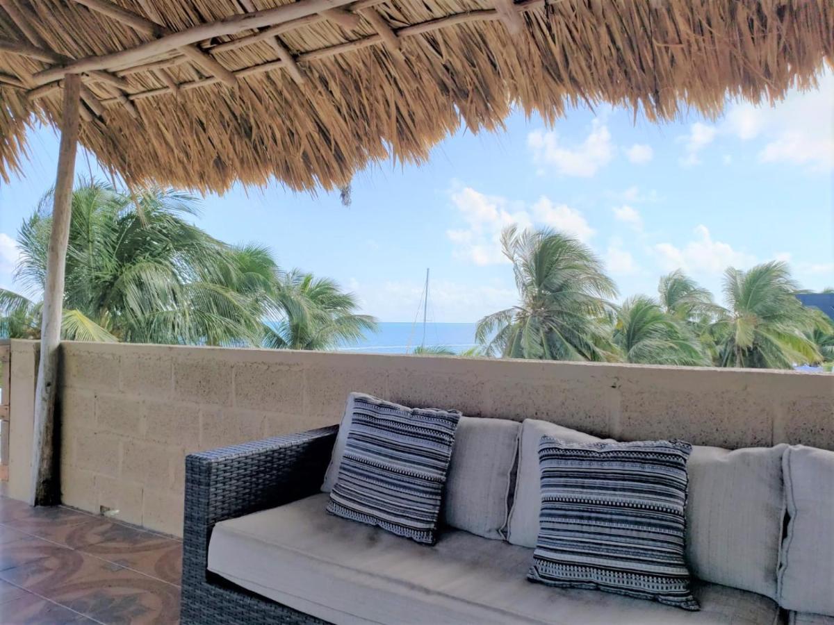 Beach Club Condos At Popeyes Caye Caulker Exterior foto