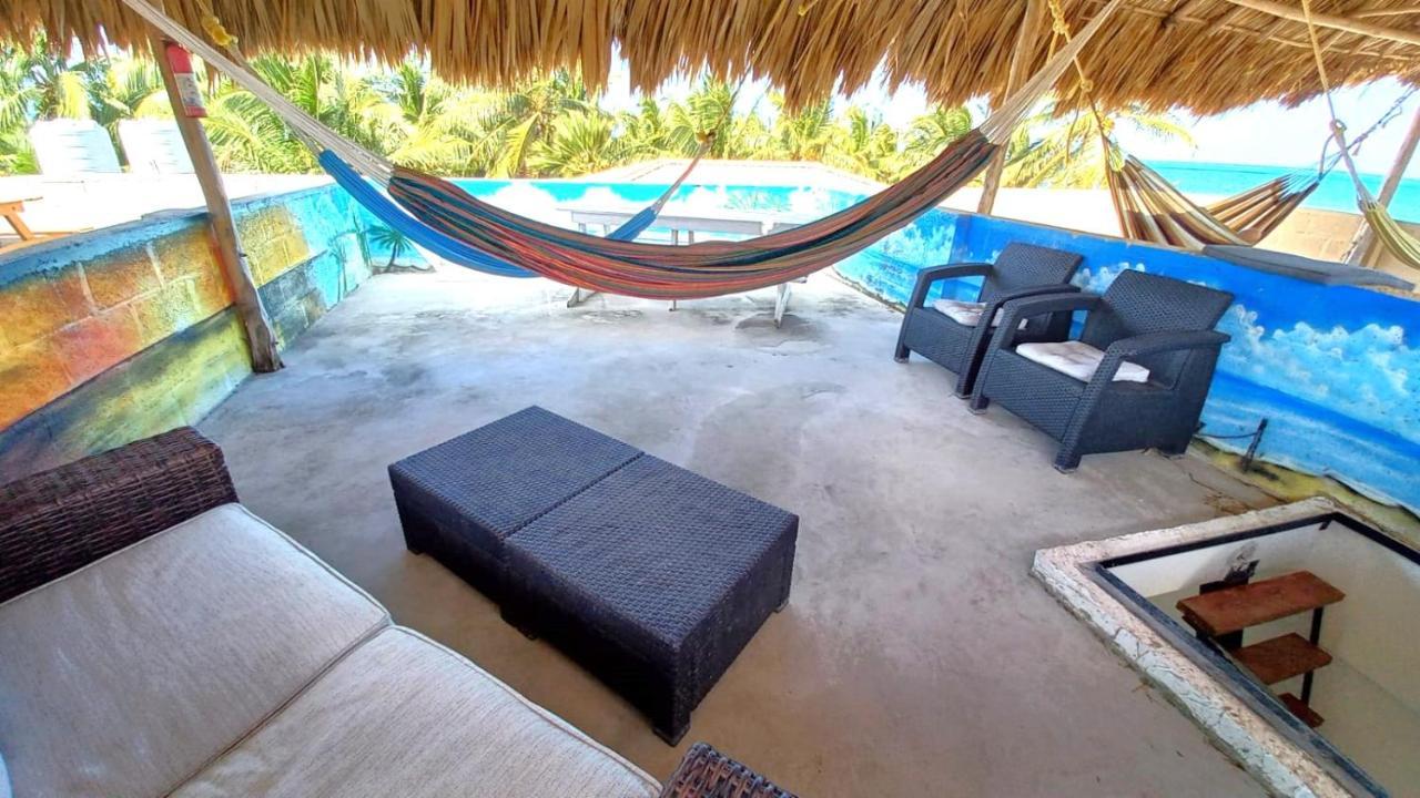 Beach Club Condos At Popeyes Caye Caulker Exterior foto
