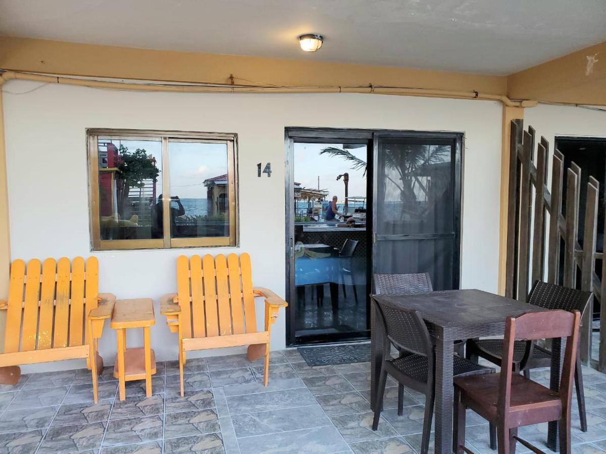 Beach Club Condos At Popeyes Caye Caulker Exterior foto